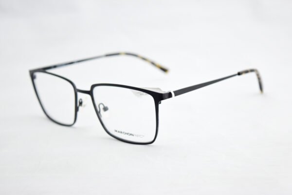 Vista semifrontal izquierda lentes Marchon M2501